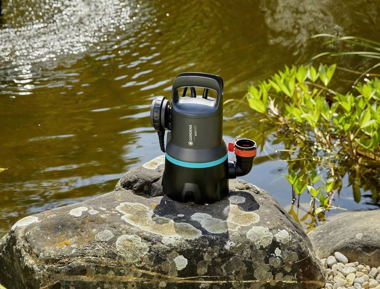 Produktbild: GARDENA 09040-61 9000 Schmutzwasser-Tauchpumpe 9000 l/h 6m