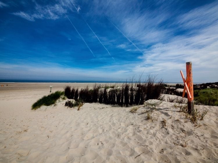 Produktbild: CALVENDO Puzzle Borkum - Strand Ostland | 1000 Teile Lege-Gr&ouml;&szlig;e 64x48cm Foto-Puzzle f&uuml;r gl&uuml;ckliche Stunden