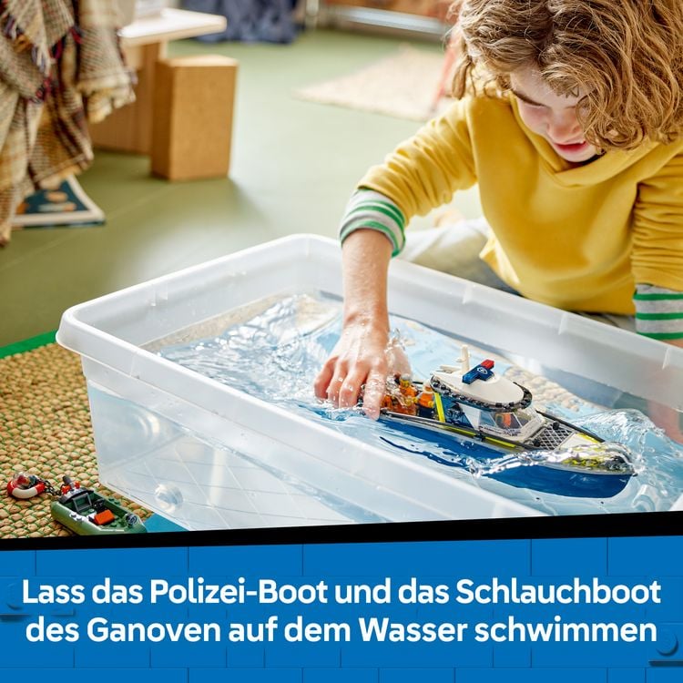 Produktbild: LEGO City Verfolgungsjagd im Polizeiboot, Spielset mit Schnellboot 60456
