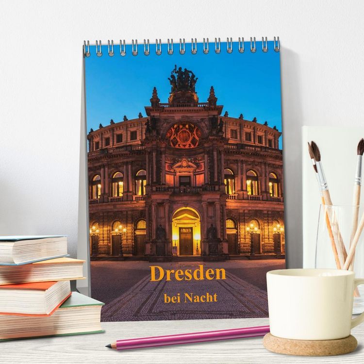 Produktbild: Dresden bei Nacht (Tischkalender 2026 DIN A5 hoch), CALVENDO Monatskalender