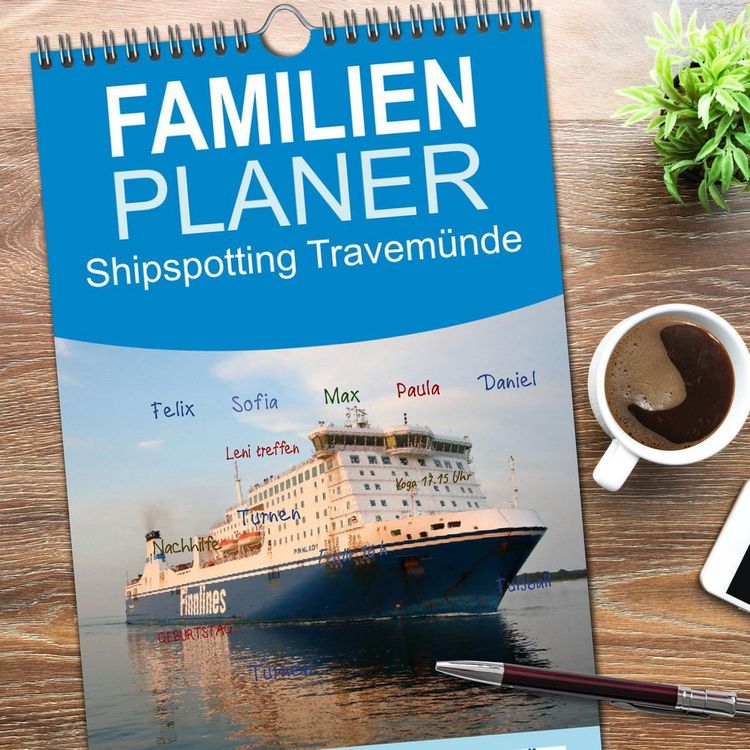 Produktbild: Familienplaner 2026 - Shipspotting Travem&uuml;nde mit 5 Spalten (Wandkalender, 21 x 45 cm) CALVENDO
