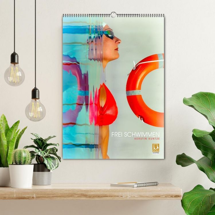 Produktbild: FREI SCHWIMMEN (Wandkalender 2027 DIN A2 hoch), CALVENDO Monatskalender