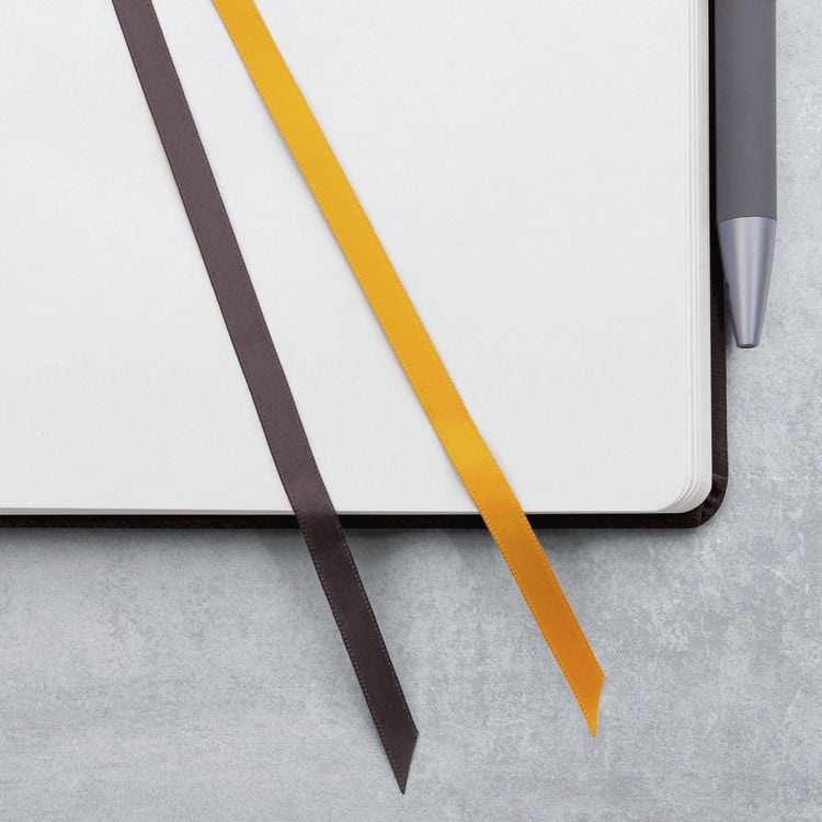 Produktbild: SIGEL L2707 Wochenkalender Linescape 2027 DE, ca. A5, Hardcover, dunkelgrau/gelb