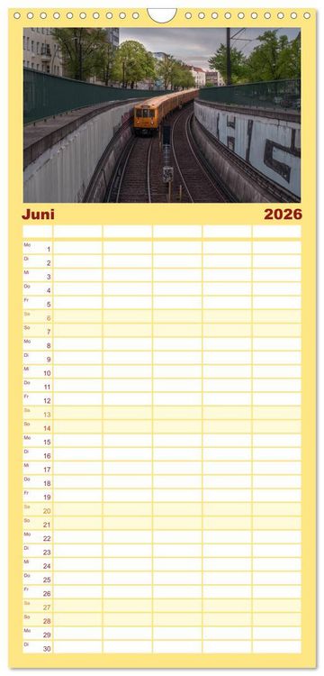 Produktbild: Familienplaner 2026 - Auf Gleisen durch Berlin mit 5 Spalten (Wandkalender, 21 x 45 cm) CALVENDO
