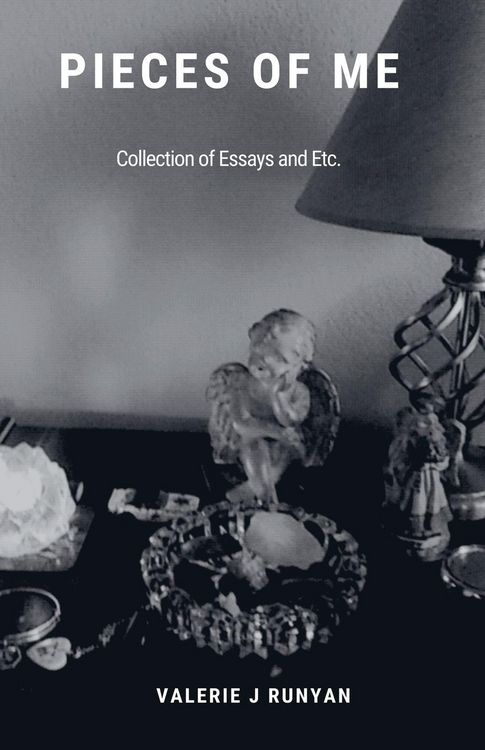 Produktbild: Pieces of Me - A Collection of Essays