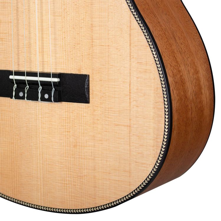 Produktbild: Baritone Ukulele Mahogany Spruce Solid Top (incl. Bag padded, 3 Picks, Top: Spruce)