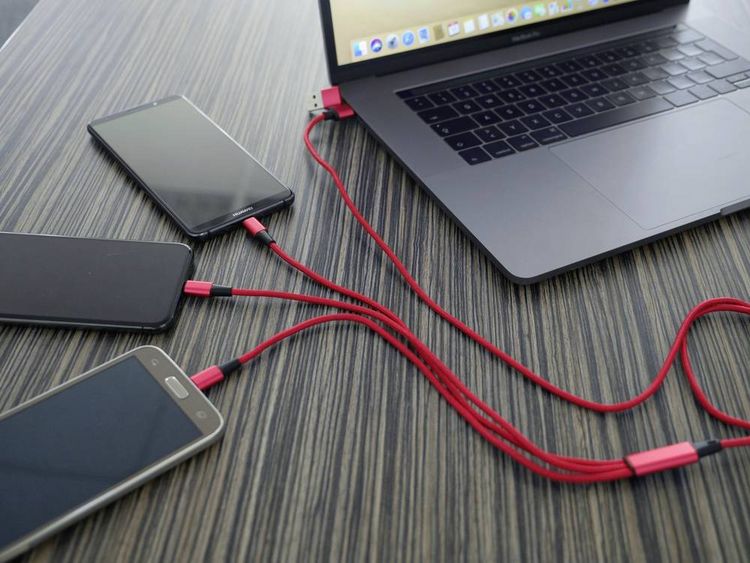 Produktbild: Smrter USB-Ladekabel USB 2.0 USB-A Stecker, USB-C&reg; Stecker, Apple Lightning Stecker, USB-Micro-B Stecker 1.20 m Rot SMRTER_HYDRA_ULT_RD