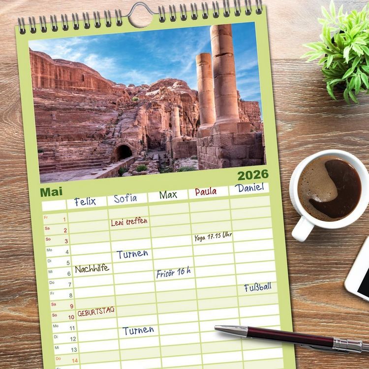 Produktbild: Familienplaner 2026 - Petra Impressionen mit 5 Spalten (Wandkalender, 21 x 45 cm) CALVENDO