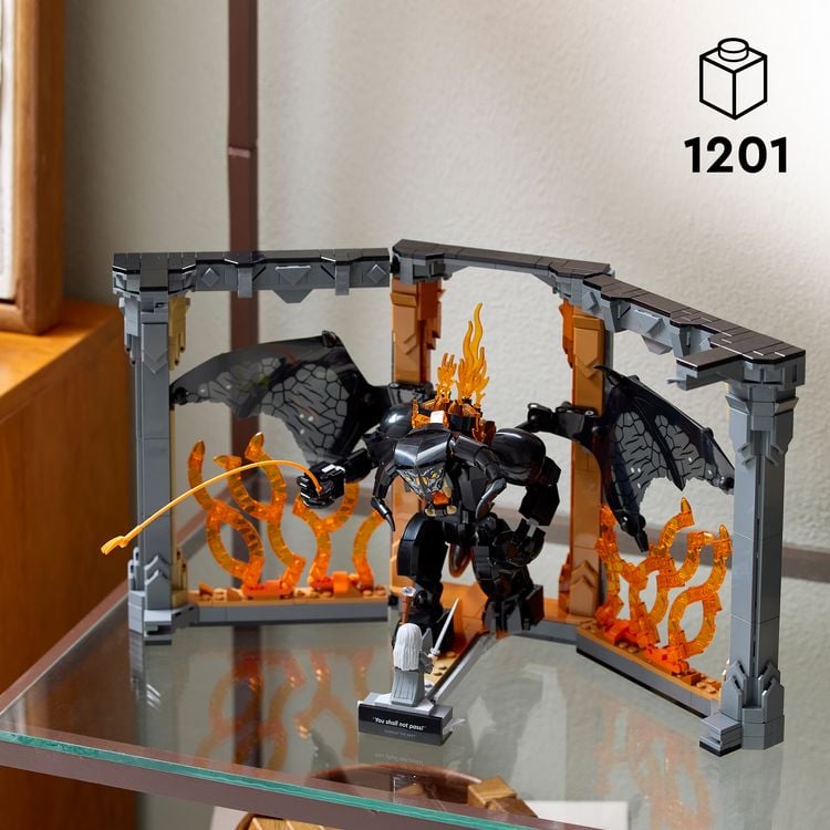 Produktbild: LEGO Icons 10367 Der Herr der Ringe: Balrog B&uuml;cherst&uuml;tze, Dekoration