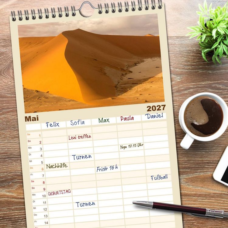 Produktbild: Familienplaner 2027 - Lichterf&uuml;lltes Namibia mit 5 Spalten (Wandkalender, 21 x 45 cm) CALVENDO
