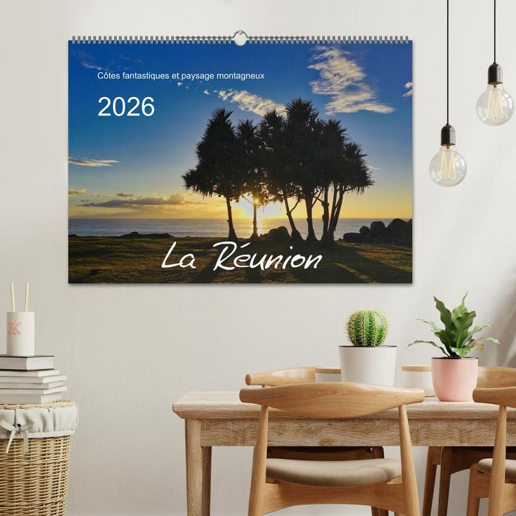 Produktbild: La R&egrave;union - C&ocirc;tes fantastiques et paysage montagneux (Calendrier mural 2026 DIN A2 vertical), CALVENDO calendrier mensuel