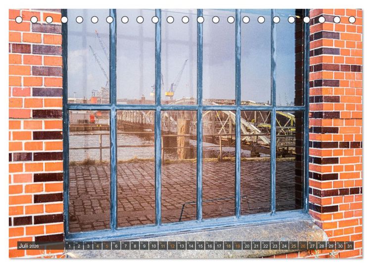 Produktbild: Die Hafenstadt Hamburg im Spiegel (Tischkalender 2026 DIN A5 quer), CALVENDO Monatskalender