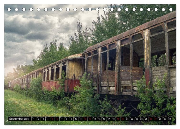 Produktbild: Lokomotiven und Wagen - Verfallen und vergessen auf dem Abstellgleis (Tischkalender 2026 DIN A5 quer), CALVENDO Monatskalender