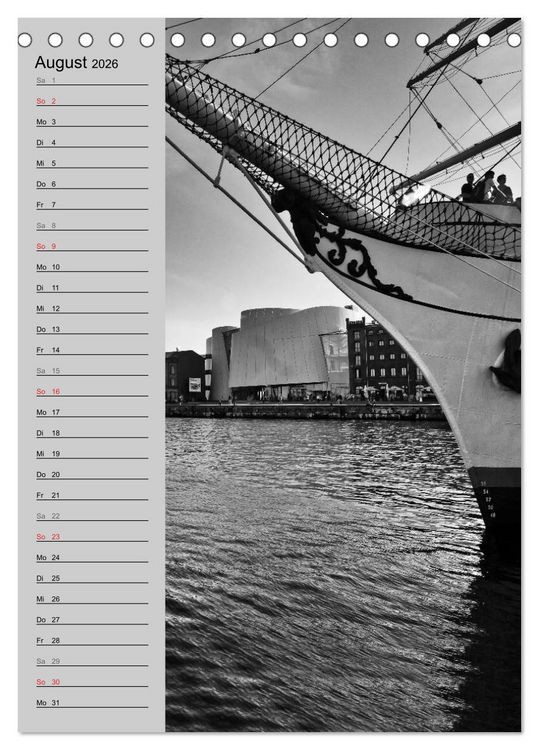 Produktbild: Stralsund. Ein Hauch l&auml;ngst vergangener Zeiten (Tischkalender 2026 DIN A5 hoch), CALVENDO Monatskalender