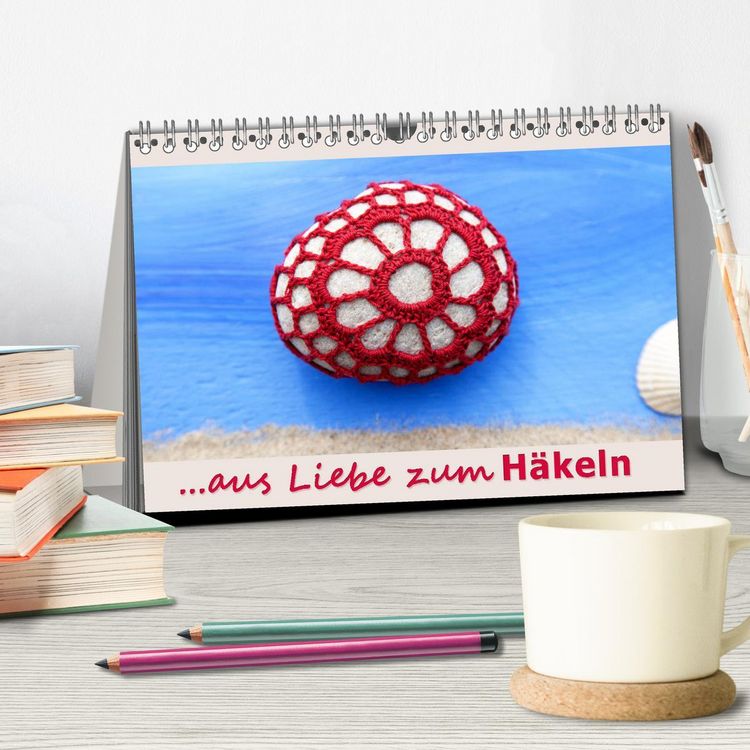 Produktbild: Aus Liebe zum H&auml;keln (Tischkalender 2026 DIN A5 quer), CALVENDO Monatskalender