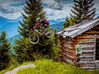 Produktbild: CALVENDO Puzzle Ein Motiv aus dem Kalender Downhill Action | 1000 Teile Lege-Gr&ouml;&szlig;e 64x48cm Foto-Puzzle f&uuml;r gl&uuml;ckliche Stunden