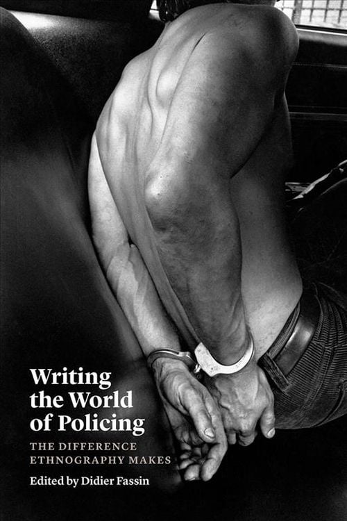 Produktbild: Writing the World of Policing