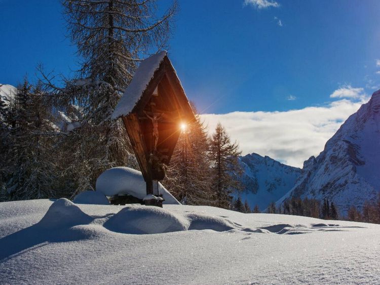 Produktbild: CALVENDO Puzzle Wegkreuz in den Bergen / S&uuml;dtirol | 1000 Teile Lege-Gr&ouml;&szlig;e 64x48cm Foto-Puzzle f&uuml;r gl&uuml;ckliche Stunden