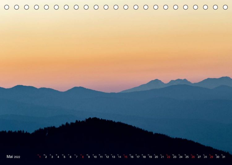 Produktbild: Nebelberge - Zauberhafte Bergwelten (Tischkalender 2022 DIN A5 quer)