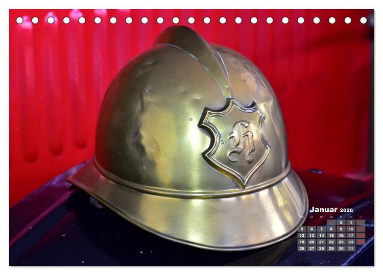 Produktbild: Historische Feuerwehrhelme (Tischkalender 2026 DIN A5 quer), CALVENDO Monatskalender