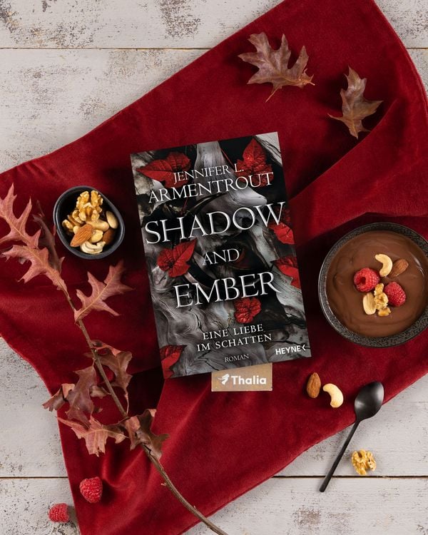 Produktbild: Shadow and Ember – Eine Liebe im Schatten