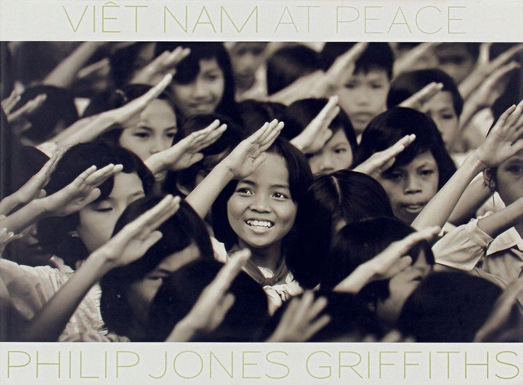 Produktbild: Philip Jones Griffiths : Viet Nam At Peace