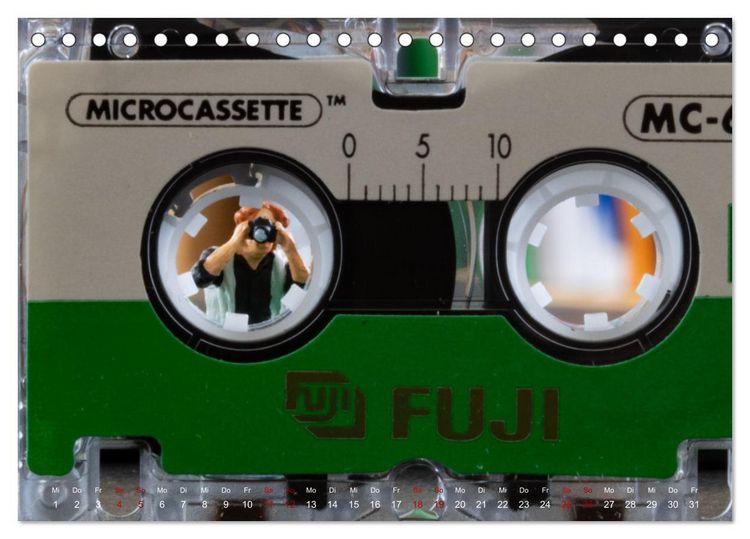 Produktbild: H&ouml;her, schneller, kleiner - Miniaturen in unserem Alltag (Tischkalender 2026 DIN A5 quer), CALVENDO Monatskalender