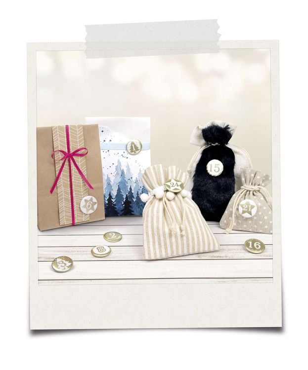 Produktbild: Folia Adventskalender Buttons PERLMUTT 24er Set