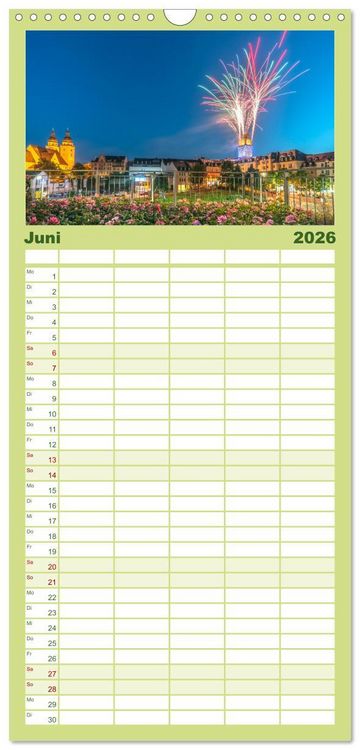 Produktbild: Familienplaner 2026 - Vogtland - von Klingenthal bis G&ouml;ltzschtal mit 5 Spalten (Wandkalender, 21 x 45 cm) CALVENDO