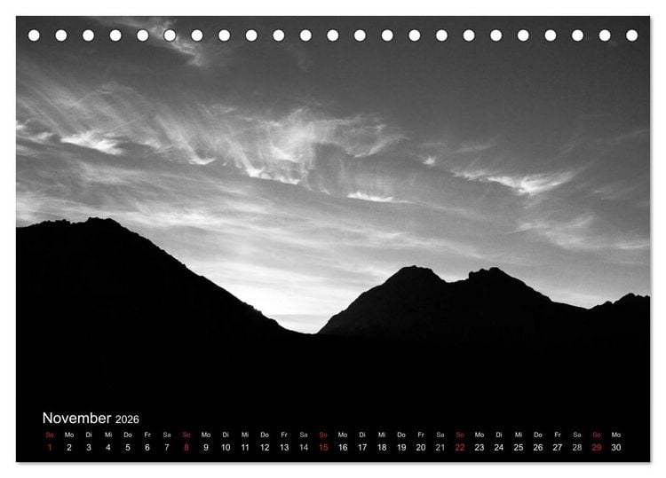 Produktbild: BERGE IN SCHWARZ WEISS (Tischkalender 2026 DIN A5 quer), CALVENDO Monatskalender