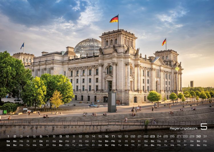 Produktbild: Berlin - Zwischen Spree und Skyline - 2027 - Kalender DIN A3