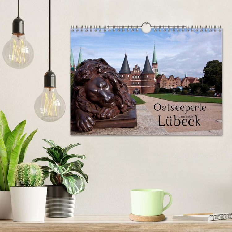 Produktbild: Ostseeperle L&uuml;beck (Wandkalender 2026 DIN A4 quer), CALVENDO Monatskalender