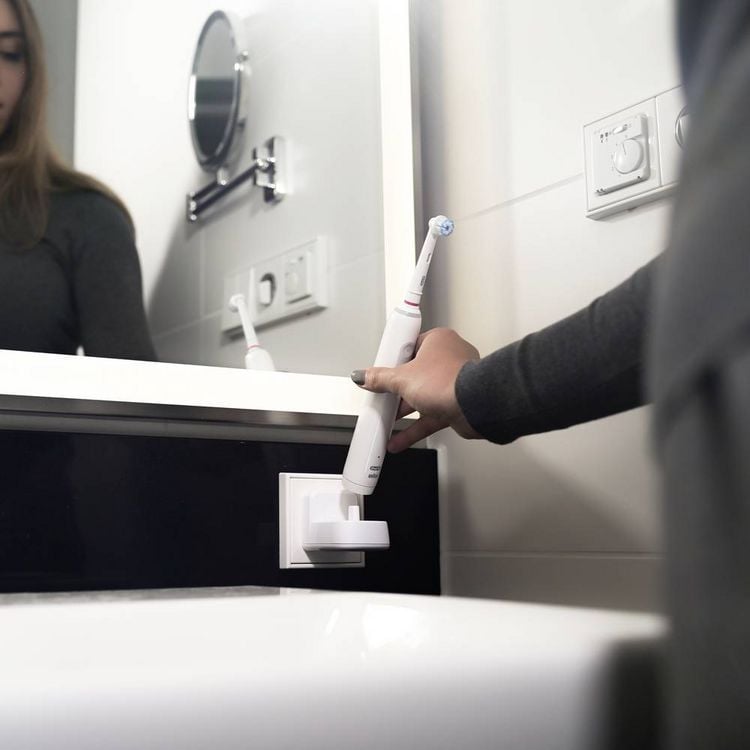Produktbild: Proofvision TB Charge for Oral-B / Braun (ausgenommen iO & Pulsonic Serie) Ladeger&auml;t f&uuml;r elektrische Zahnb&uuml;rste 1 St. Wei&szlig;