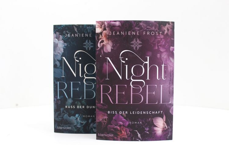 Produktbild: Night Rebel 1 - Kuss der Dunkelheit