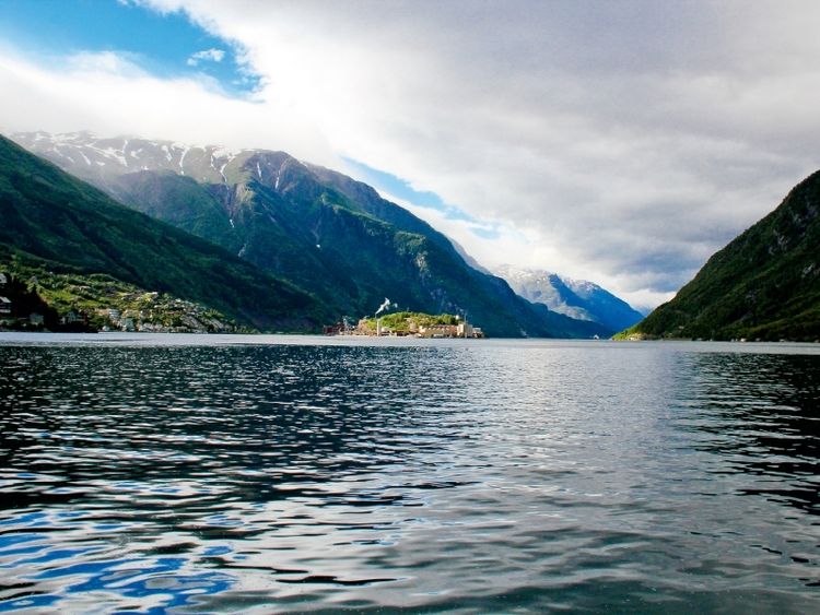 Produktbild: CALVENDO Puzzle Am Fjord in Norwegen | 1000 Teile Lege-Gr&ouml;&szlig;e 64x48cm Foto-Puzzle f&uuml;r gl&uuml;ckliche Stunden