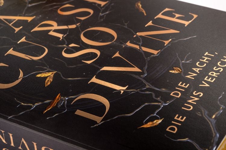 Produktbild: A Curse so Divine &ndash; Die Nacht, die uns verschlingt