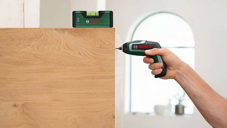 Produktbild: Bosch Home and Garden IXO 7 Level Set 06039E0008 Akku-Schrauber 2.0Ah