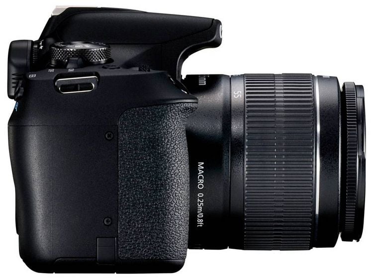 Produktbild: Canon EOS 2000D Kit 18-55 mm DC III Digitale Spiegelreflexkamera EF-S 18-55 mm IS III 24.1 Megapixel Schwarz Optischer Sucher, mit eingebautem Blitz,