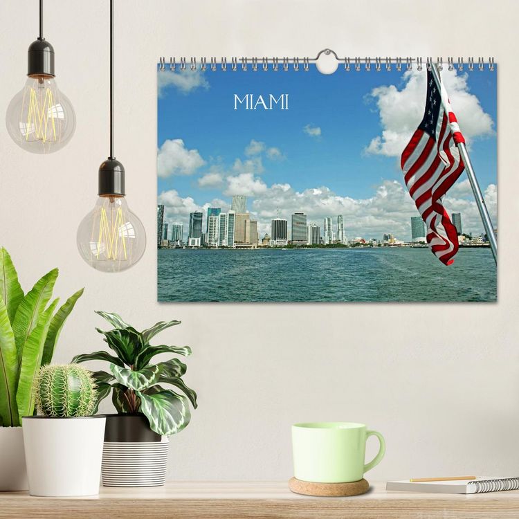 Produktbild: MIAMI (Wandkalender 2026 DIN A4 quer), CALVENDO Monatskalender