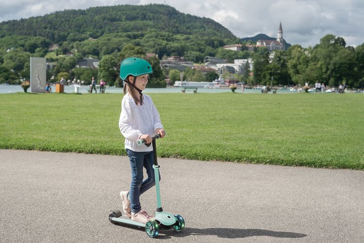 Produktbild: GLOBBER ONE K E-MOTION 4 PLUS mint, mit Leuchtrollen