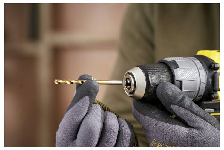 Produktbild: STANLEY V 20 SFMCD726D2K-QW Akku-Schlagbohrschrauber 18 V Anzahl mitgelieferte Akkus 2 2 Ah Li-Ion inkl. 2. Akku, inkl. Ladeger&auml;t