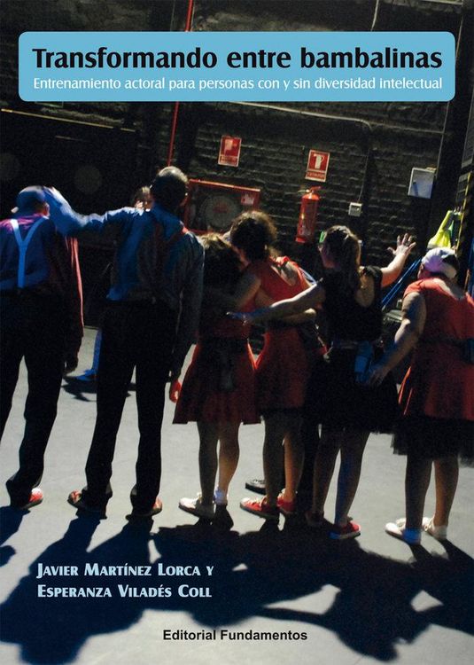 Produktbild: Transformando entre bambalinas : entrenamiento actoral para personas con y sin diversidad intelectual