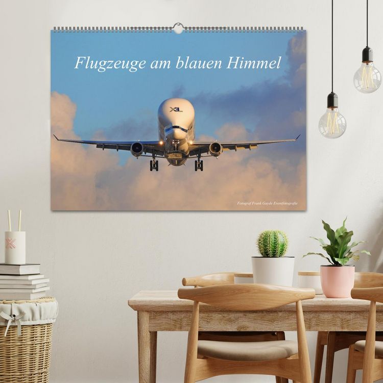 Produktbild: Flugzeuge am blauen Himmel (Wandkalender 2026 DIN A2 quer), CALVENDO Monatskalender