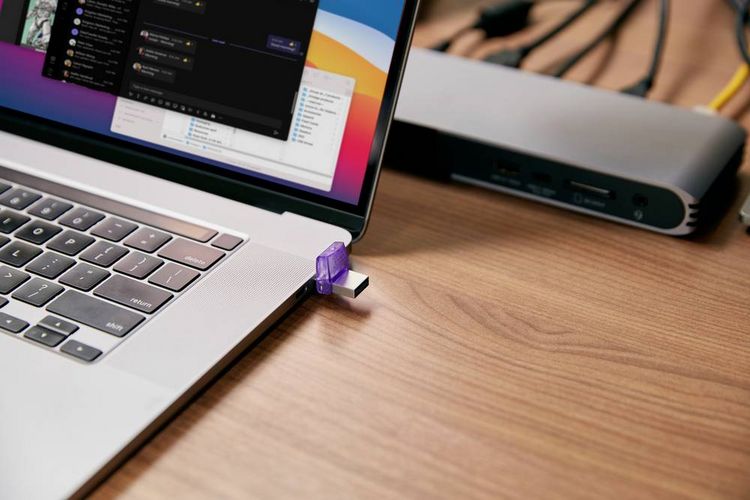 Produktbild: Kingston DataTraveler microDuo 3C USB-Stick Retail 256 GB Edelstahl, Violett DTDUO3CG3/256GB USB-A (USB 3.2 Gen 1), USB-C&reg;