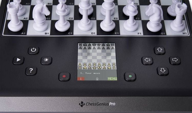 Produktbild: Millennium Schachcomputer ChessGenius Pro
