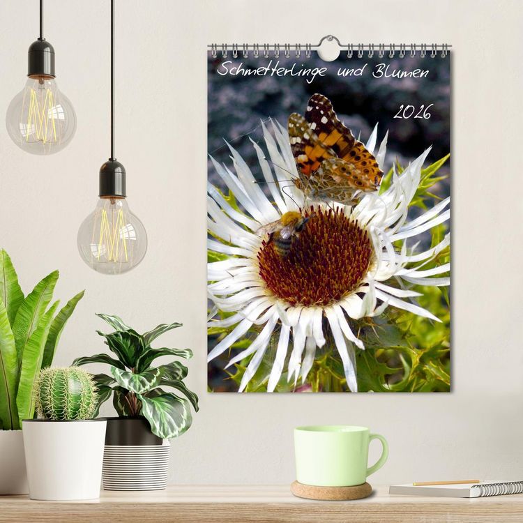 Produktbild: Schmetterlilnge und Blumen (Wandkalender 2026 DIN A4 hoch), CALVENDO Monatskalender