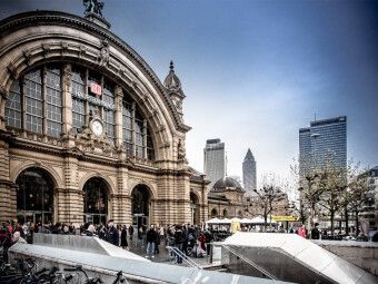 Produktbild: CALVENDO Puzzle Hauptbahnhof | 1000 Teile Lege-Gr&ouml;&szlig;e 64x48cm Foto-Puzzle f&uuml;r gl&uuml;ckliche Stunden