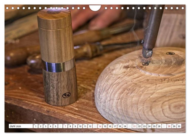 Produktbild: Holz entt&auml;uscht nie (Wandkalender 2026 DIN A4 quer), CALVENDO Monatskalender