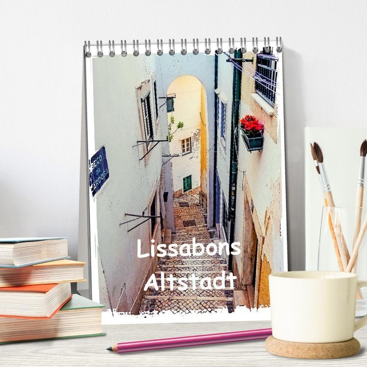 Produktbild: Lissabons Altstadt (Tischkalender 2026 DIN A5 hoch), CALVENDO Monatskalender