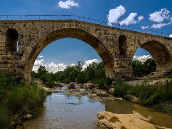 Produktbild: CALVENDO Puzzle Provence - Pont Julien bei Bonnieux | 1000 Teile Lege-Gr&ouml;&szlig;e 64x48cm Foto-Puzzle f&uuml;r gl&uuml;ckliche Stunden